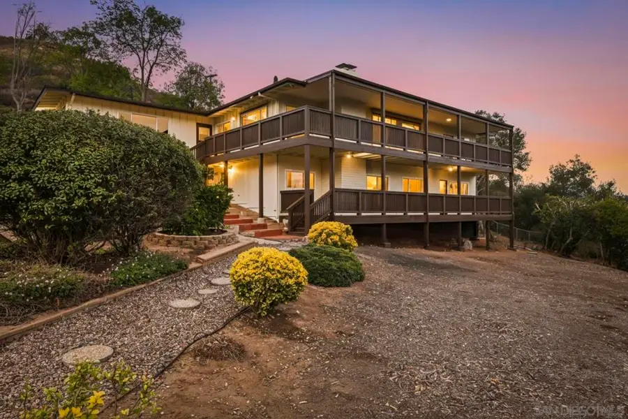 863 Via Rancho Pkwy, Escondido, CA 92029 - Image #3