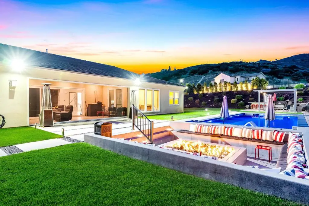 21992 Wilgen Rd, Escondido, CA 92029 - #1