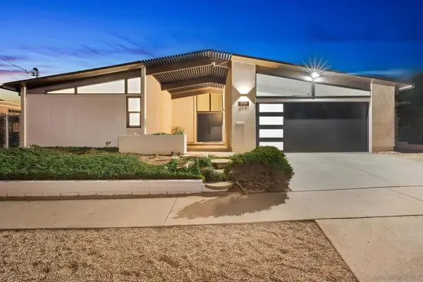 2561 Loring St, San Diego, CA 92109