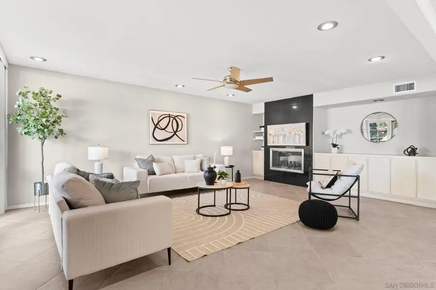 2552 Navarra Dr #A, Carlsbad, CA 92009 - Image #3