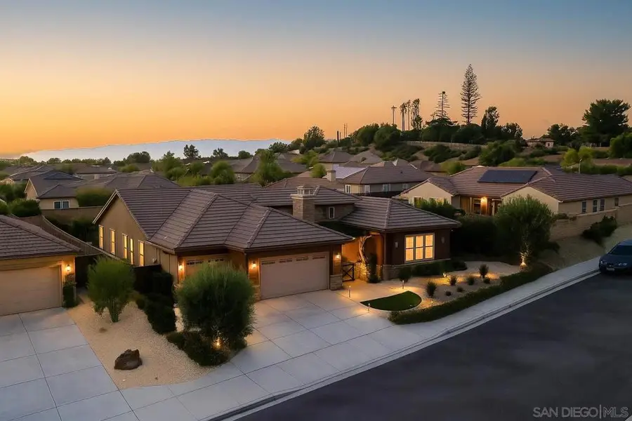 2067 James Gaynor, Fallbrook, CA 92028 - #2