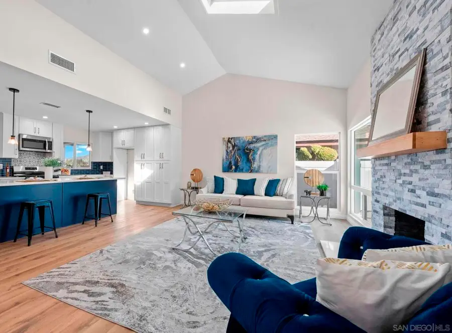 12540 Lomica Dr., San Diego, CA 92128 - Image #2