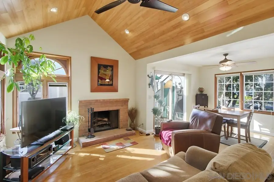 1059 Agate St #A, San Diego, CA 92109 - Image #2