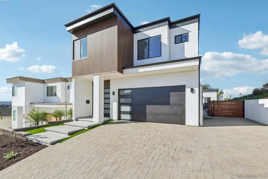 1860 Illion, San Diego, CA 92110 - #2