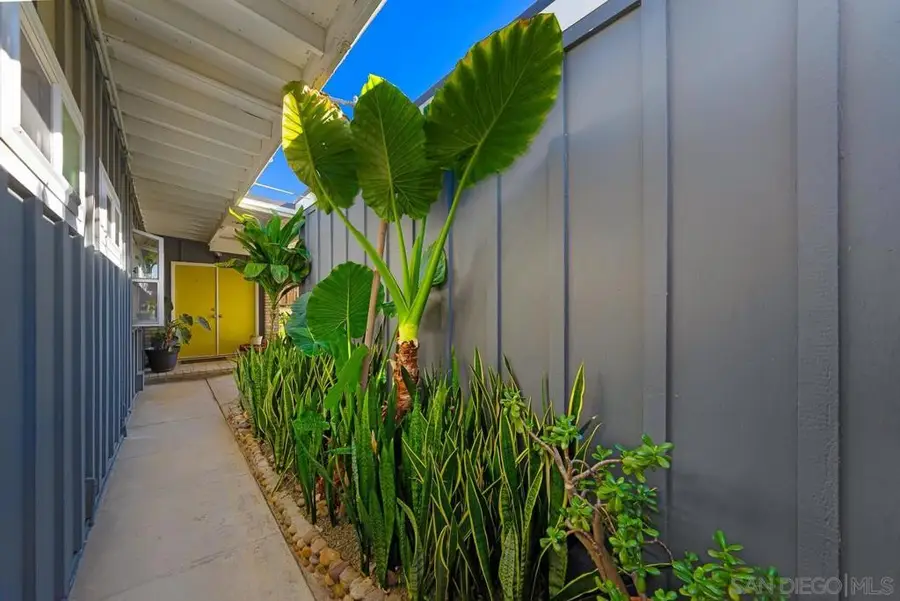 6209 Amber Lake Ave, San Diego, CA 92119 - Image #3