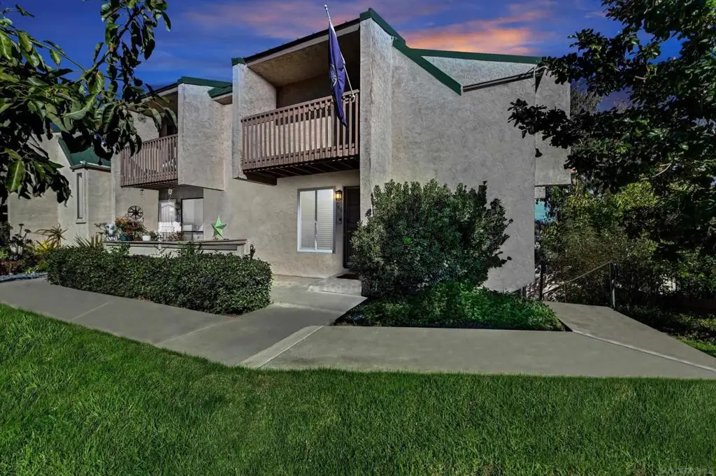 760 Silver Dr, Vista, CA 92083 - Image #1