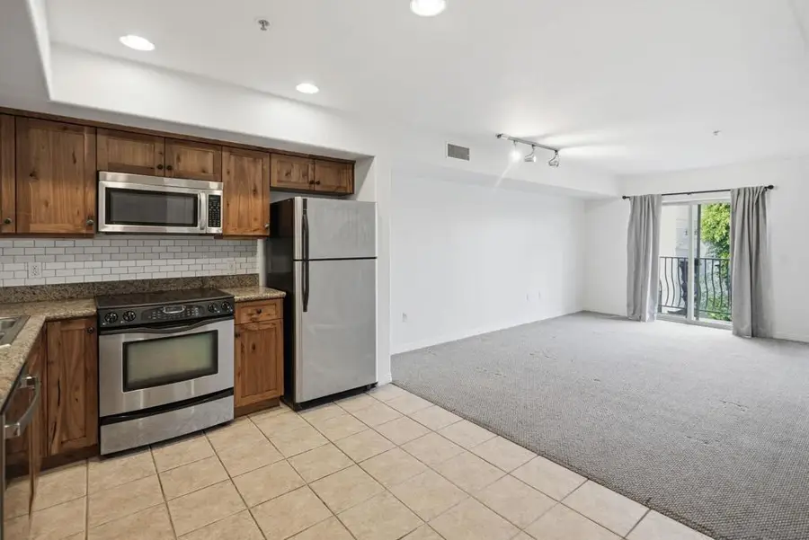 801 W Hawthorn St #203, San Diego, CA 92101 - #3
