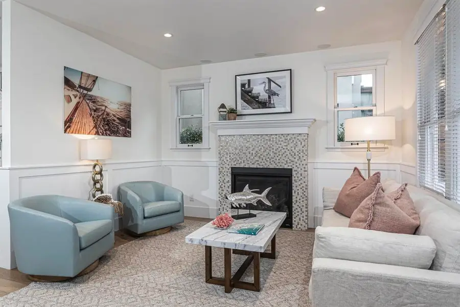 1004 10th St, Coronado, CA 92118 - #2