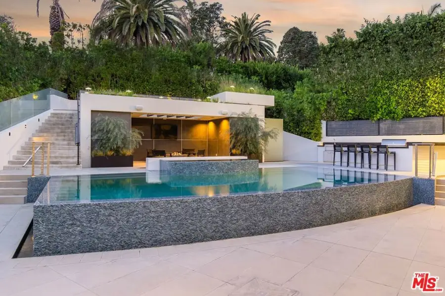 1317 Londonderry Place, Los Angeles, CA 90069 - #2