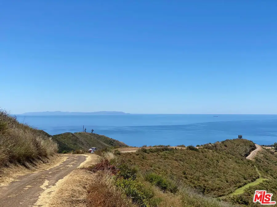 3900 Latigo Canyon Road, Malibu, CA 90265 - Image #2