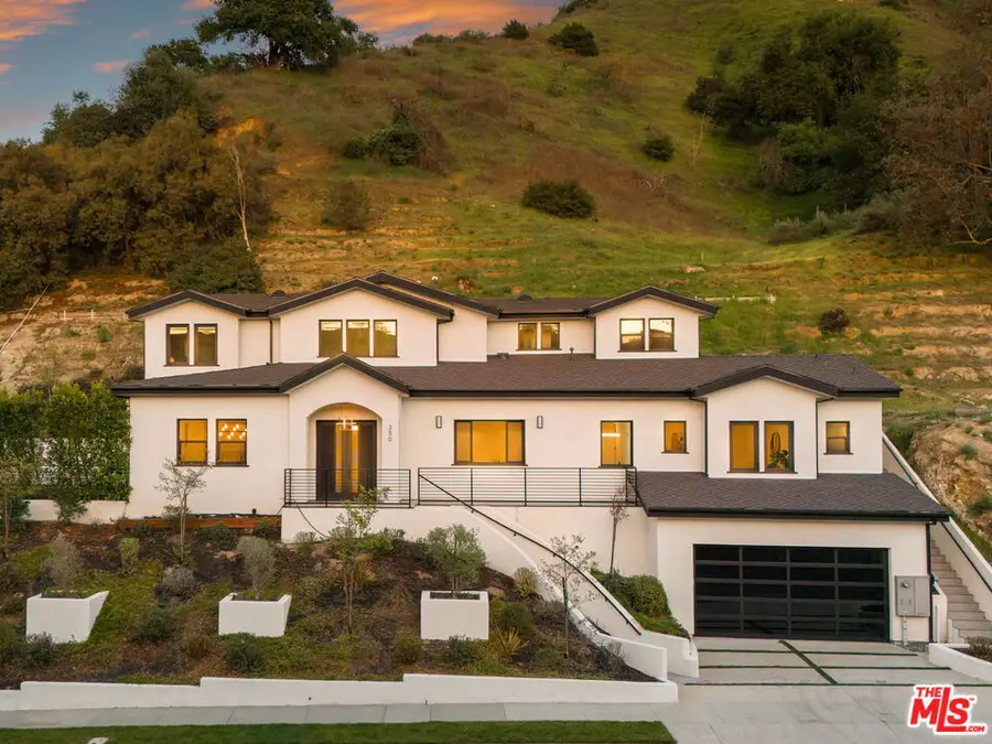 350 Mount Carmel Dr, Glendale, CA 91206 - Image #3