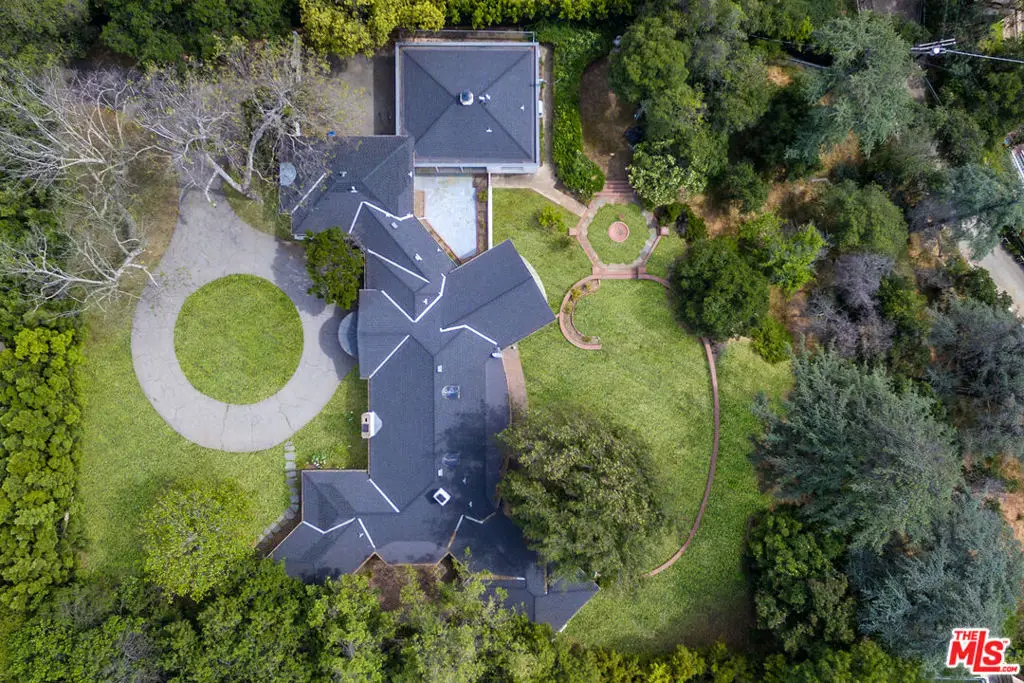 7 Oakmont Drive, Los Angeles, CA 90049 - Image #1