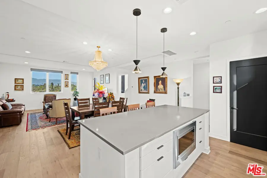 1049 N Joels Place, Los Angeles, CA 90012 - Image #3