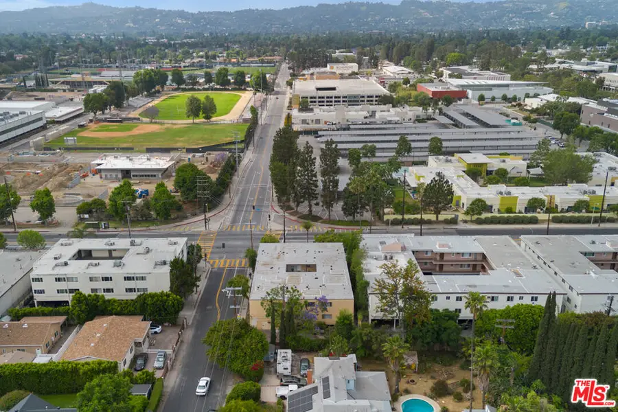 13101 Oxnard Street, Van Nuys, CA 91401 - Image #3