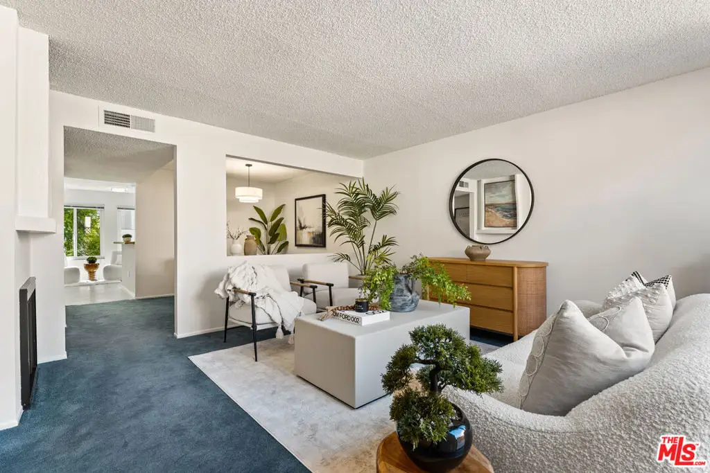 22038 Vanowen Street #217, Woodland Hills, CA 91303 - Image #1