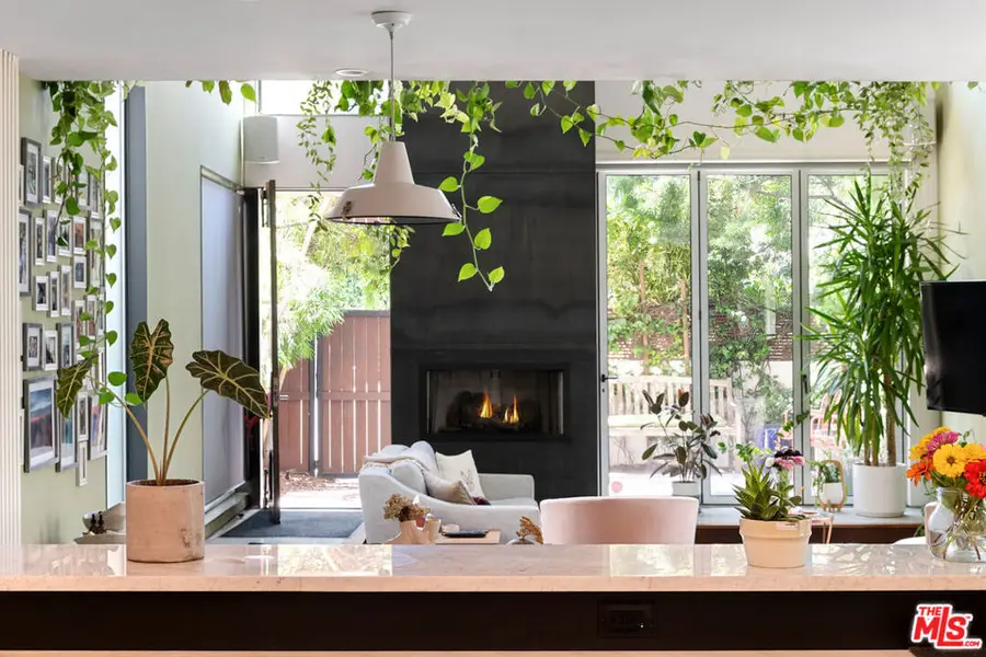 417 Venice Way, Venice, CA 90291 - Image #2