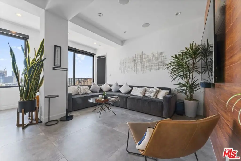 10501 Wilshire Boulevard #1905, Los Angeles, CA 90024 - Image #1