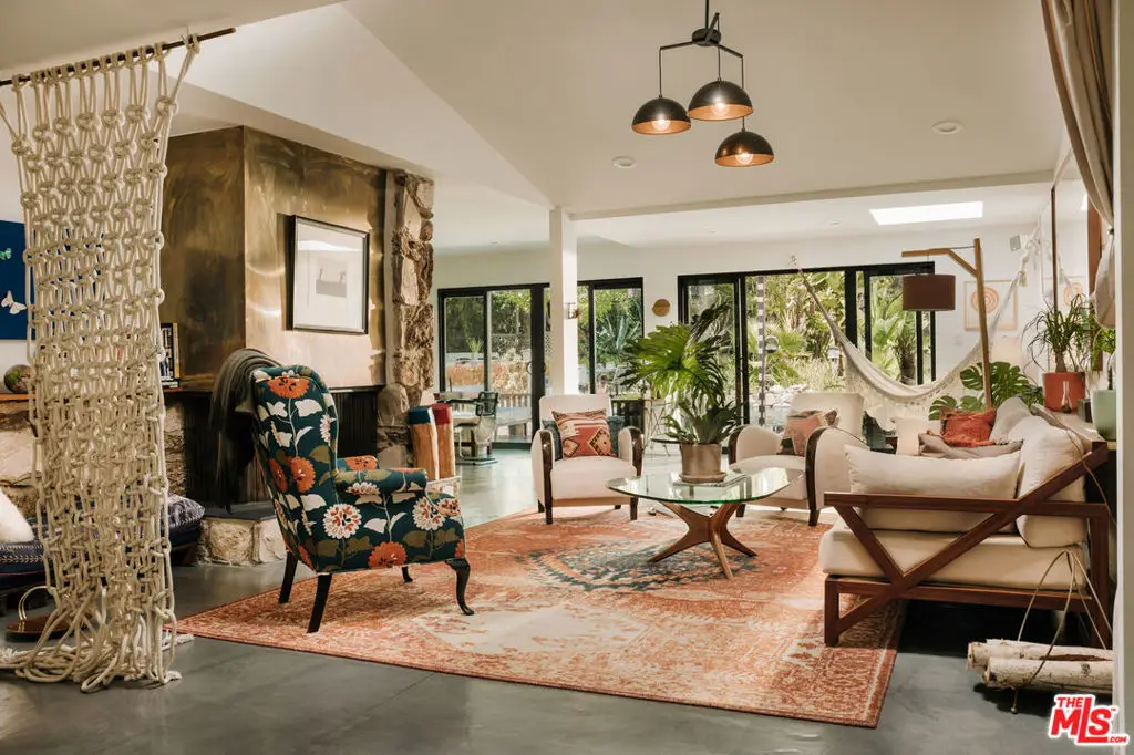 2230 Banyan Drive, Los Angeles, CA 90049 - Image #1