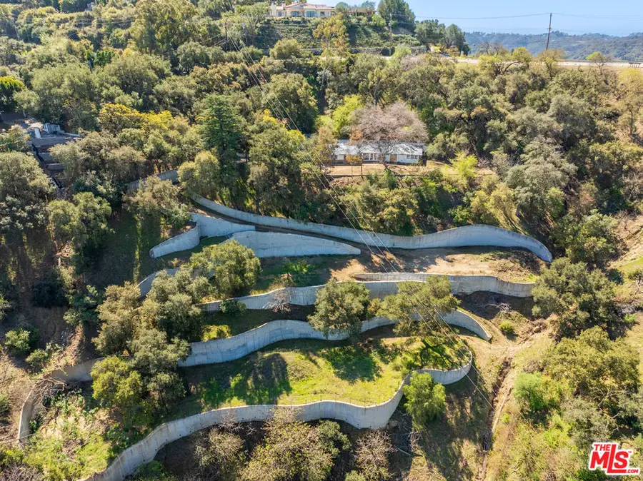 13511 Mulholland Drive, Beverly Hills, CA 90210 - Image #2