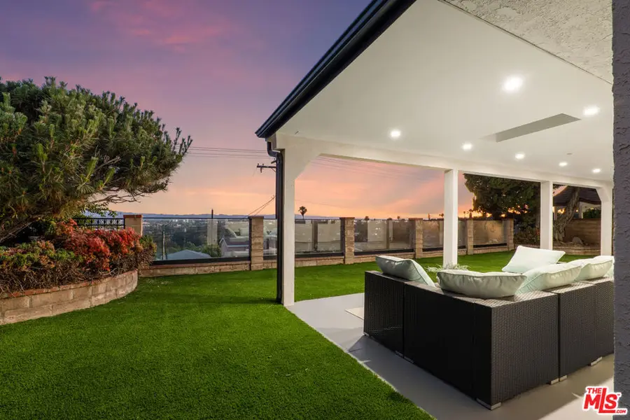 2615 Woodstock Lane, Burbank, CA 91504 - Image #2