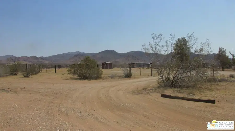 31750 Selmadolph Street, Lucerne Valley, CA 92356 - Image #3