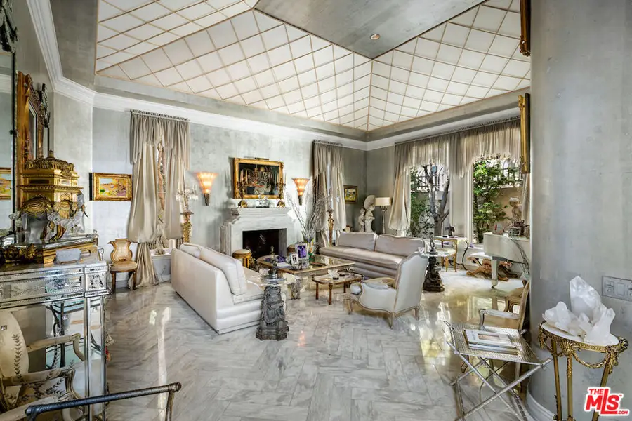 10275 Century Woods Drive, Los Angeles, CA 90067 - Image #2