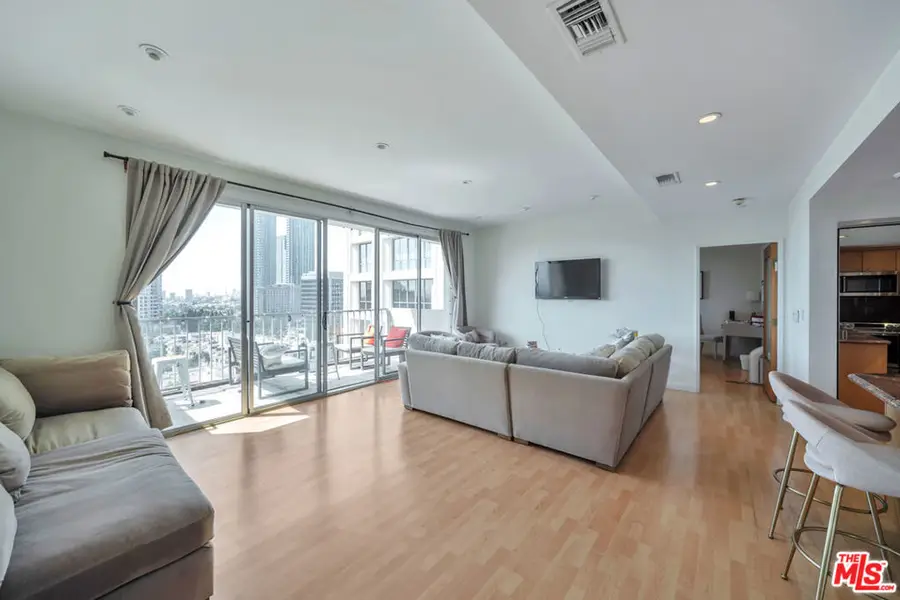 2170 Century Park East Parkway #1807, Los Angeles, CA 90067 - Image #2