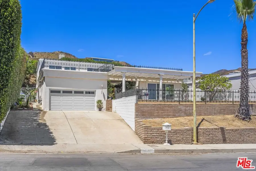 16647 Charmel Lane, Pacific Palisades, CA 90272 - Image #2
