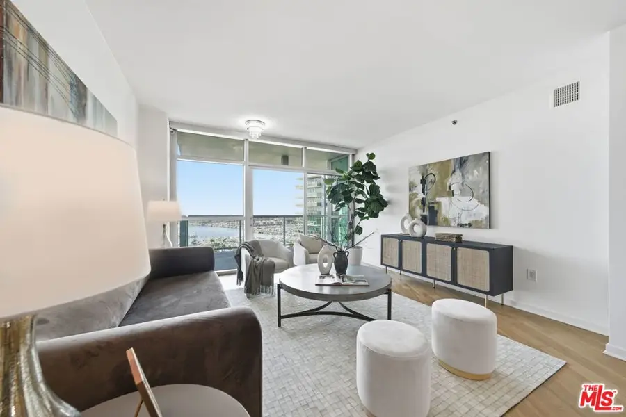 13650 Marina Pointe Drive #1603, Marina Del Rey, CA 90292 - Image #3