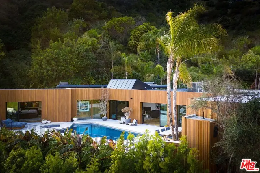 1883 Rising Glen Road, Los Angeles, CA 90069 - Image #2