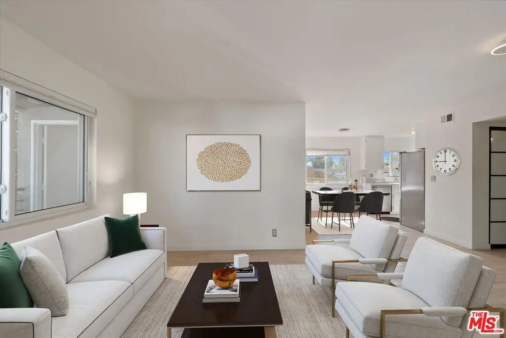 845 Brooks Avenue #1, Venice, CA 90291 - Image #1