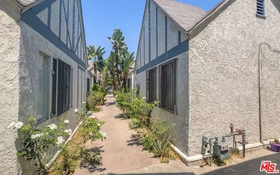 526 -534 W 47th Street, Los Angeles, CA 90037 - Image #3