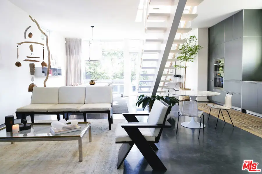 1201 Cabrillo Avenue, Venice, CA 90291 - Image #2