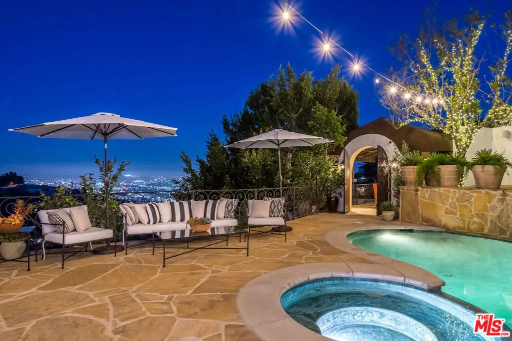 8148 Mannix Drive, Los Angeles, CA 90046 - Image #1