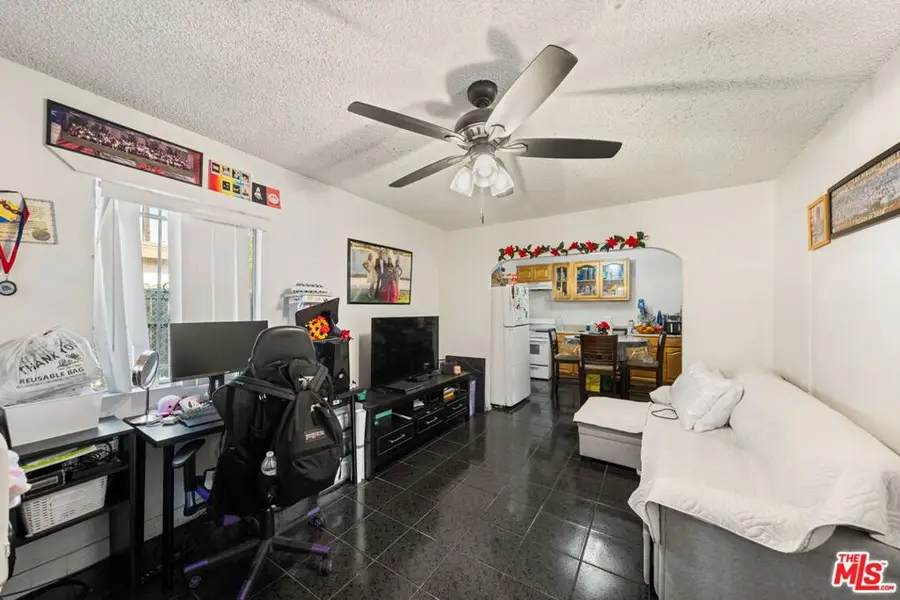 1114 S Kern Avenue, Los Angeles, CA 90022 - Image #3