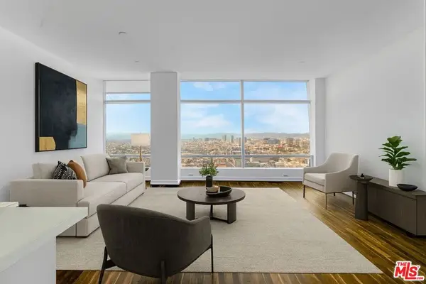 900 W Olympic Boulevard #Unit 32D, Los Angeles, CA 90015