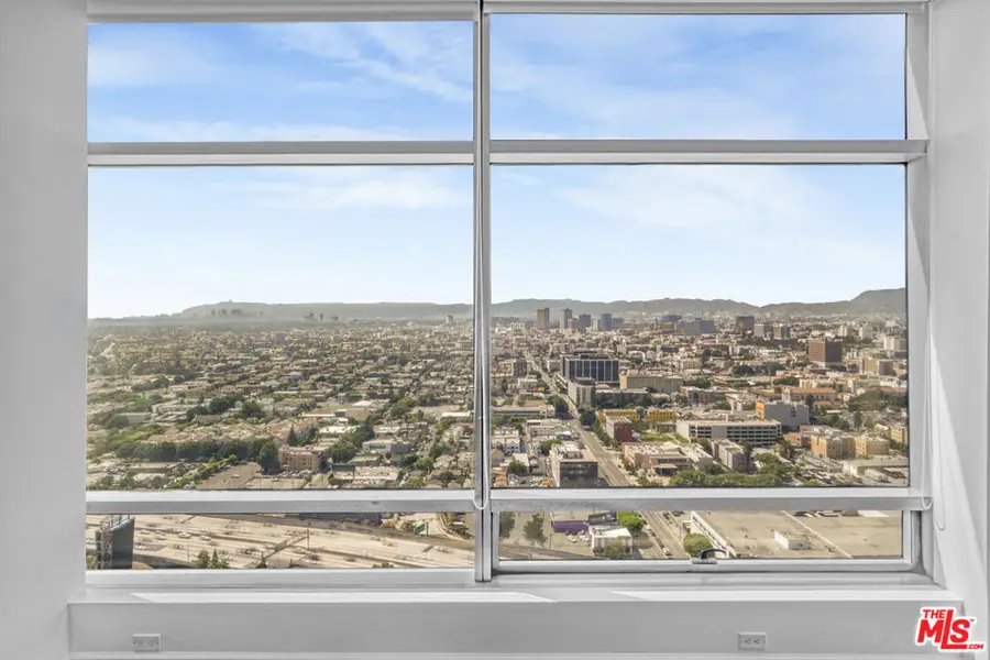 900 W Olympic Boulevard #Unit 32D, Los Angeles, CA 90015 - Image #2