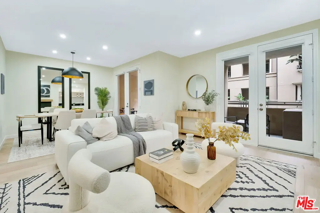 5831 Seawalk Drive #117, Playa Vista, CA 90094 - Image #1