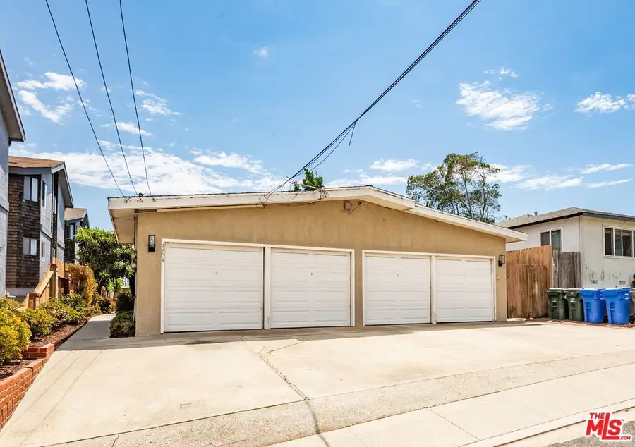 2204 Carnegie Lane, Redondo Beach, CA 90278 - Image #2