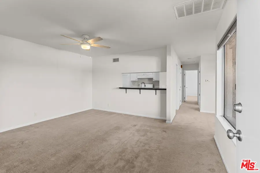 186 Southampton Way #29, Placentia, CA 92870 - Image #2