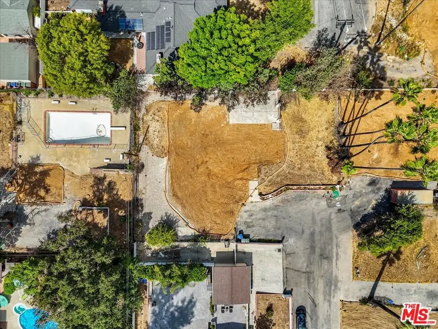 672 N Colman Street, Altadena, CA 91001 - Image #2