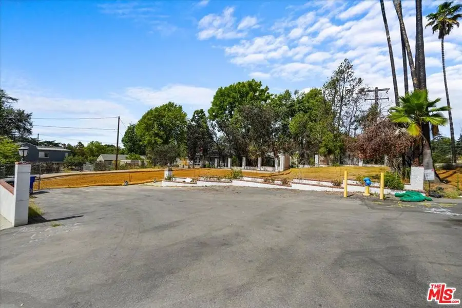 672 N Colman Street, Altadena, CA 91001 - Image #3