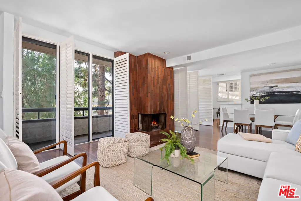 11982 Kiowa Avenue #203, Los Angeles, CA 90049 - Image #1