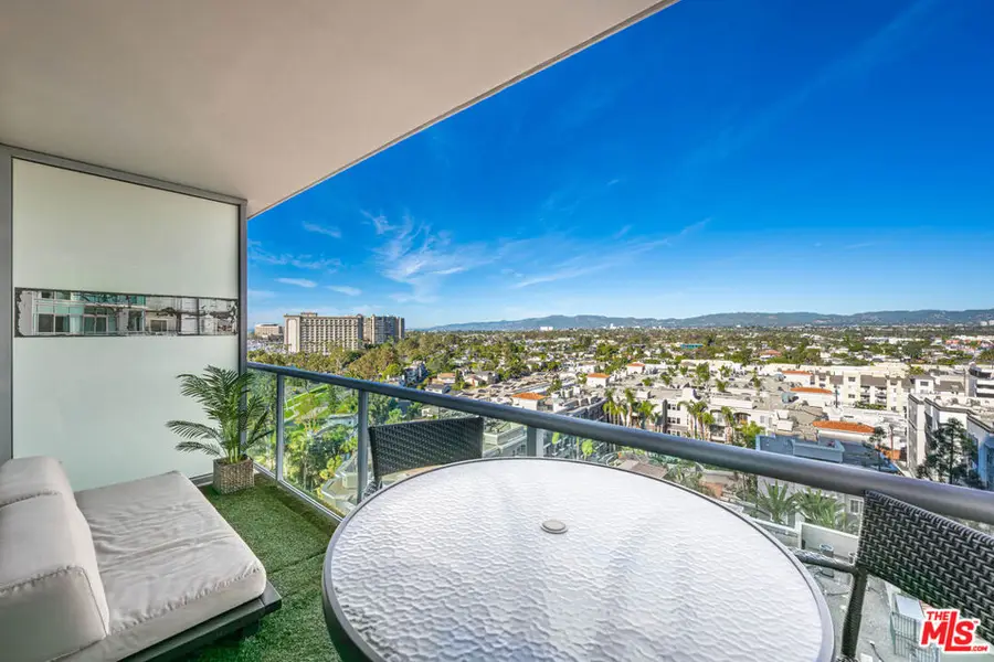 13700 Marina Pointe Drive #1007, Marina Del Rey, CA 90292 - Image #3