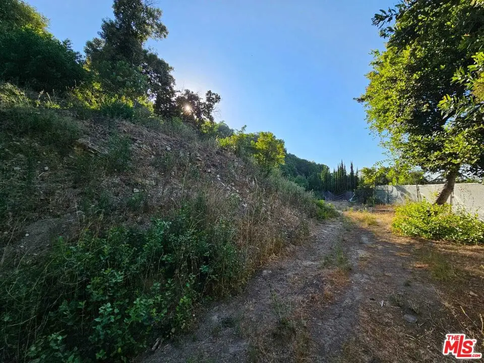 13388 Newcomb Drive, Sherman Oaks, CA 91423 - Image #1