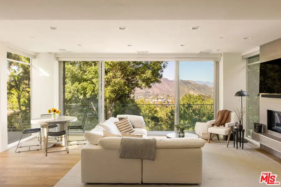 7350 Pacific View Drive, Los Angeles, CA 90068 - Image #2