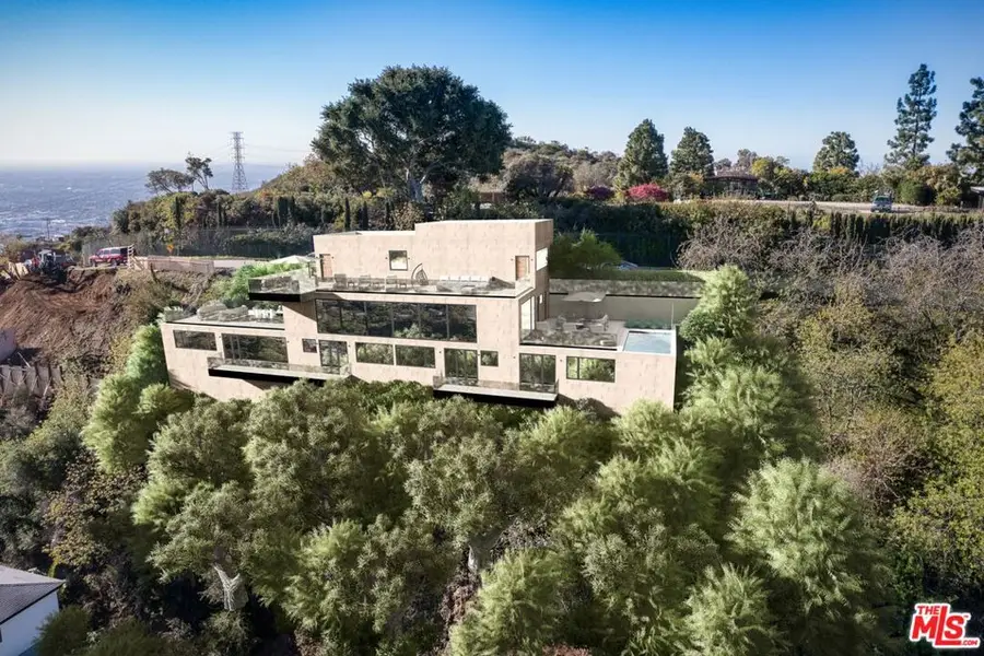 7315 W Pyramid Place, Los Angeles, CA 90046 - Image #3