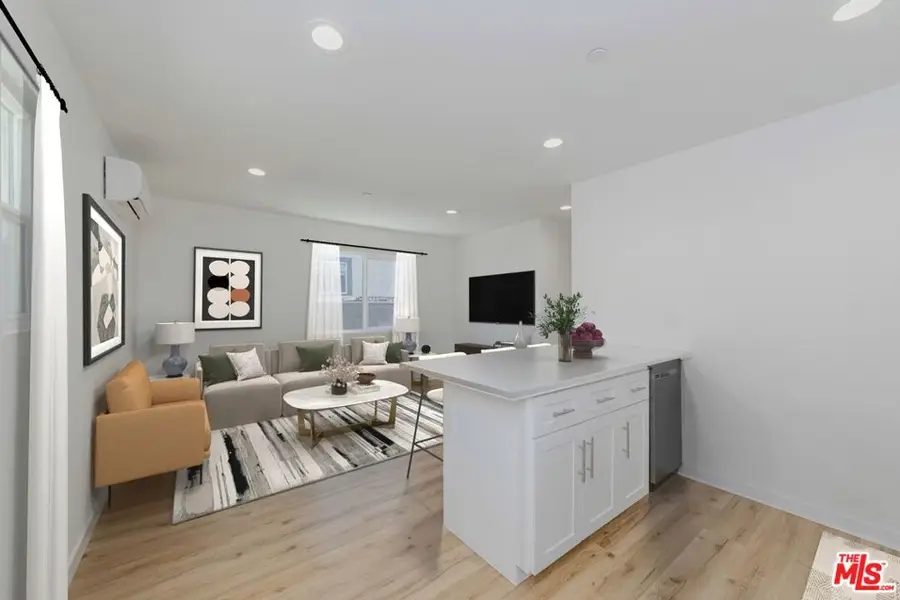 1105 E 103rd Place, Los Angeles, CA 90002 - Image #2