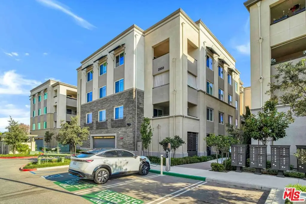 2850 Wagon Wheel Road #401, Oxnard, CA 93036 - Image #1