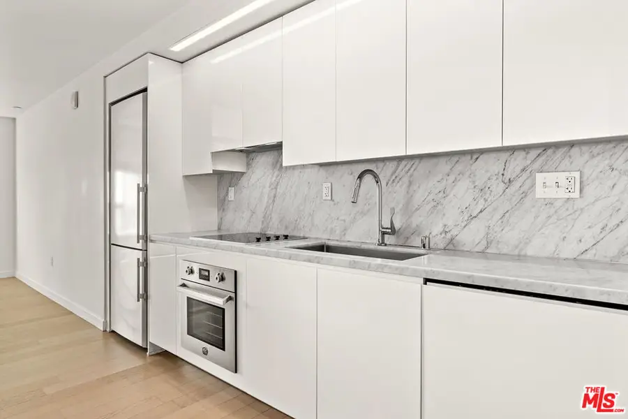 1050 S Grand Avenue #1405, Los Angeles, CA 90015 - Image #2